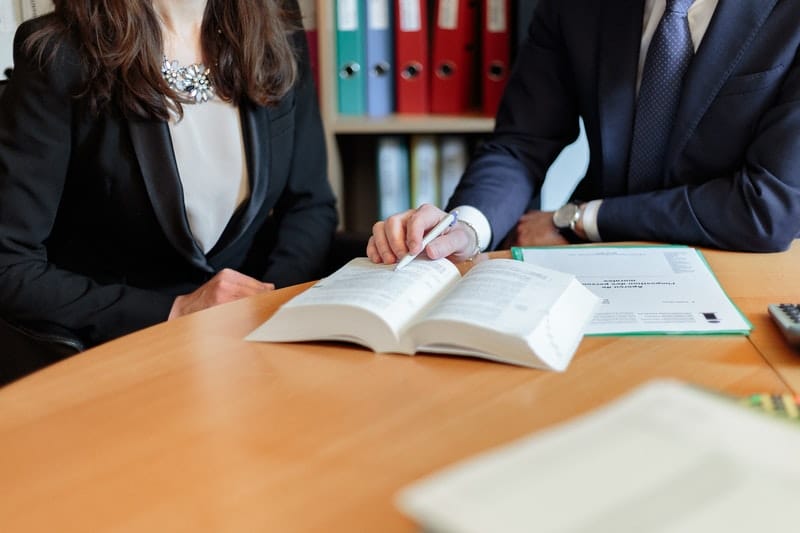 Divorce lawyer consultation free